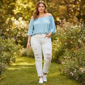 Torrid White Distressed Crop Boyfriend Vintage Stretch Jeans Size 18